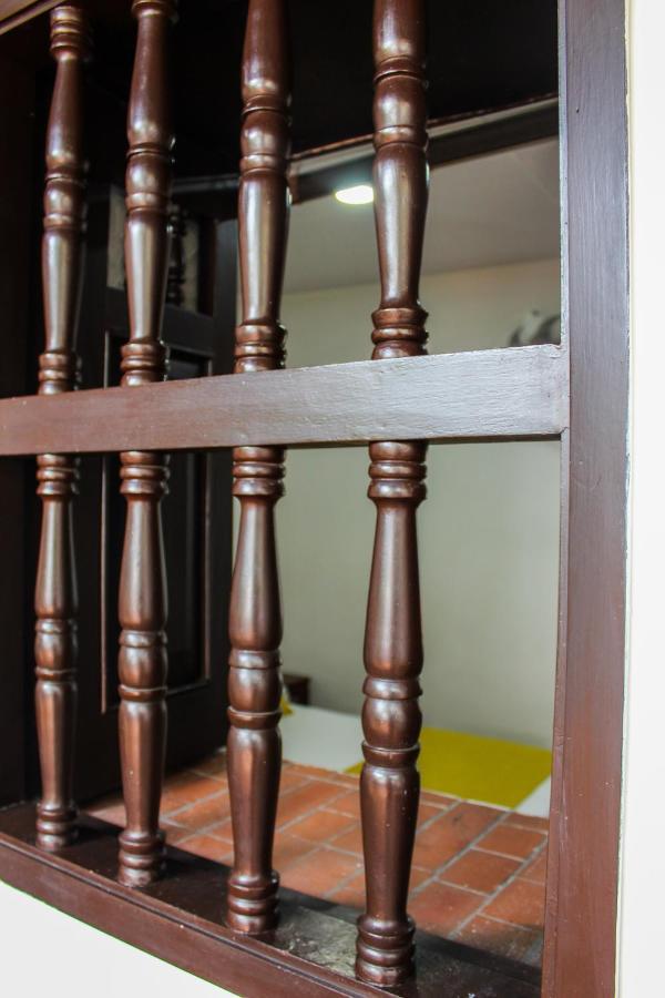 Hotel Colonial San Felipe Girón Esterno foto