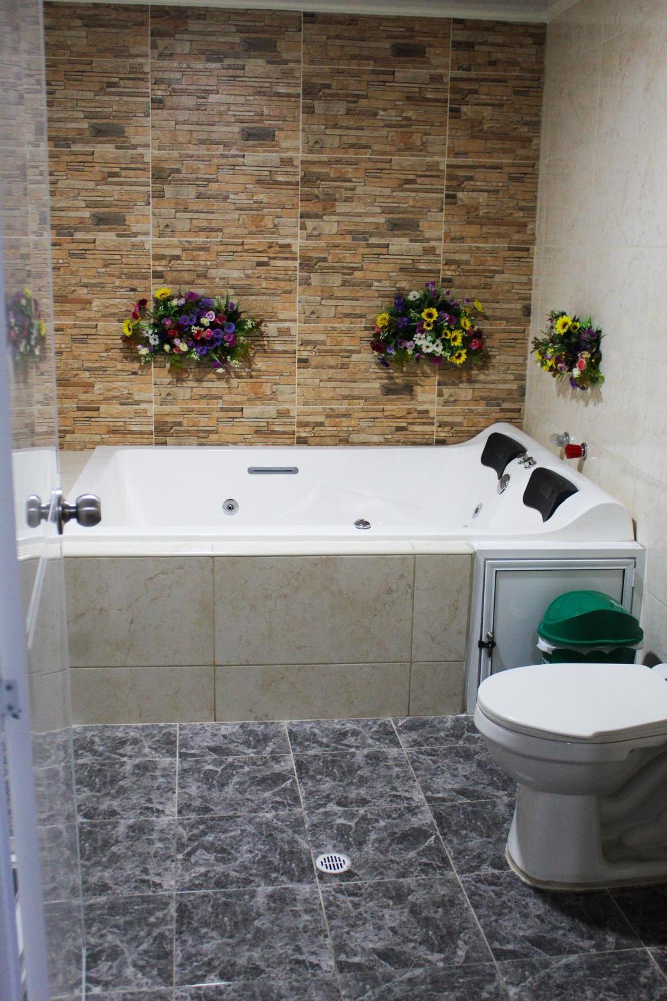 Hotel Colonial San Felipe Girón Esterno foto