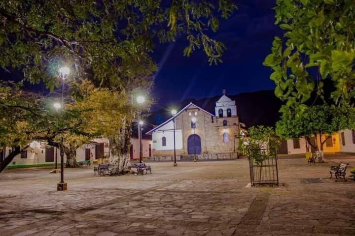 Hotel Colonial San Felipe Girón Esterno foto