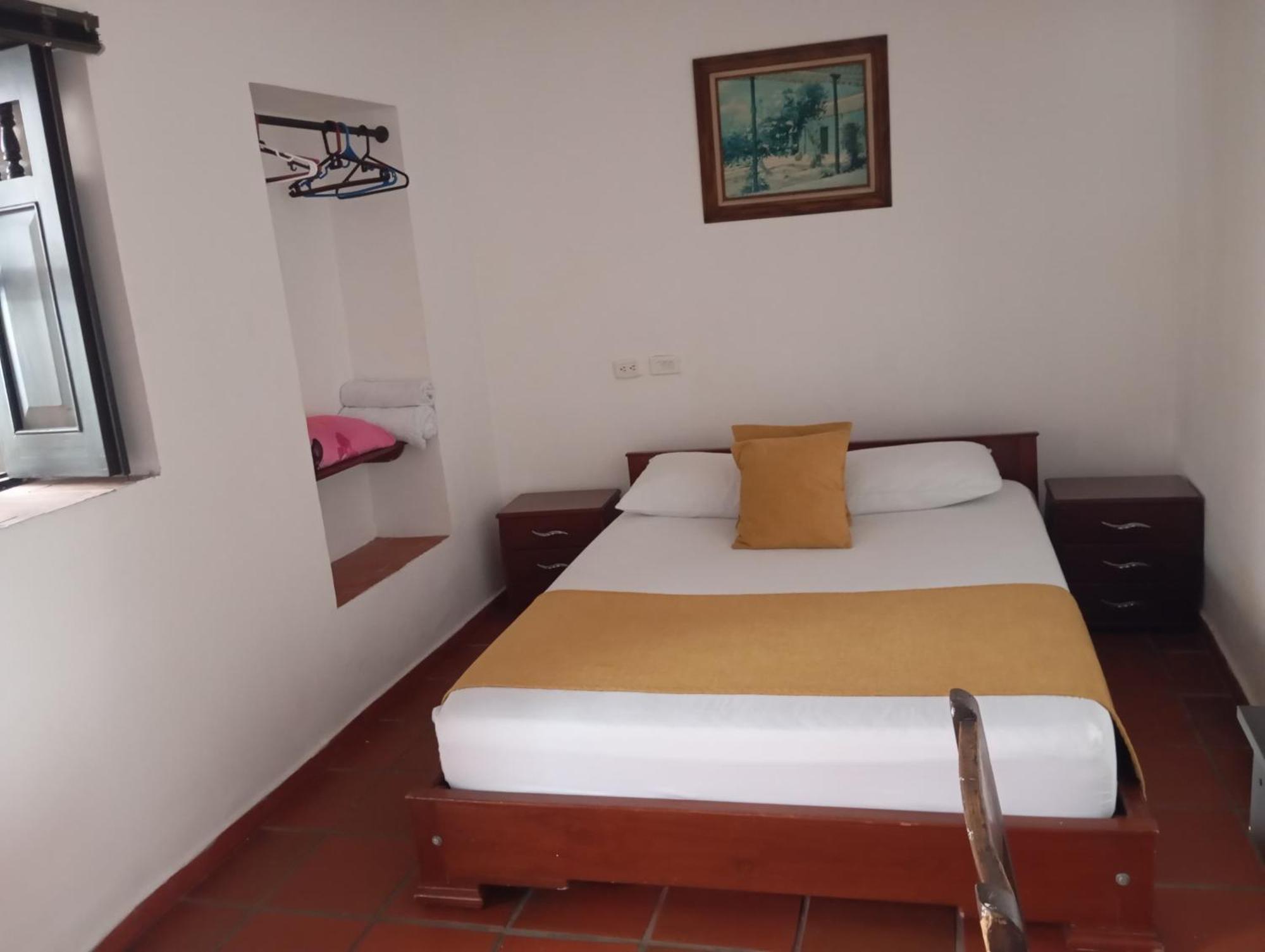 Hotel Colonial San Felipe Girón Esterno foto